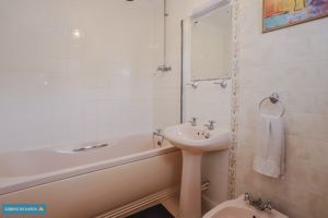 En-Suite- click for photo gallery